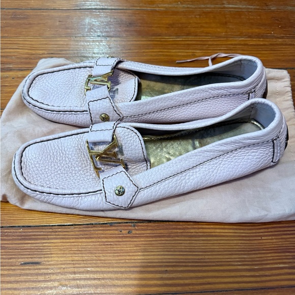 Authentic Louis Vuitton pink Monte Carlo moccasins size 38.5 - Picture 2 of 3